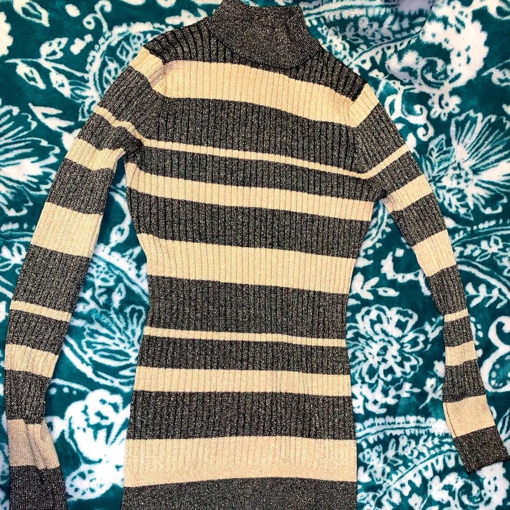 Turtle Neck Long Sleeve Blouse (S)